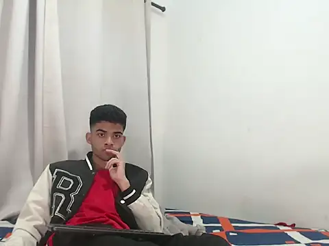 camillo beischel  online show from September 2025 07:25:01 PM