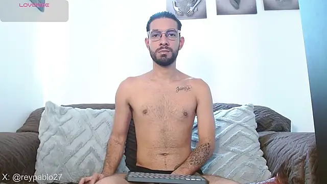 ReyPablo1 online show from November 2025 05:02:01 PM