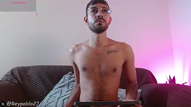 ReyPablo1 online show from February 2026 09:33:02 PM