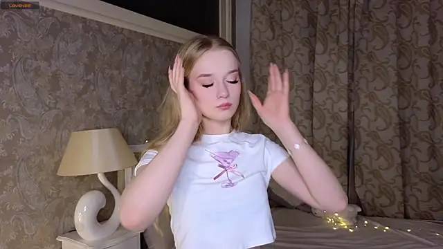 Emma Frosty online show from September 2025 06:29:01 PM