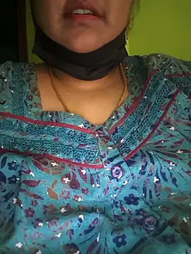 Villageanuty online show from February 2026 09:04:02 AM