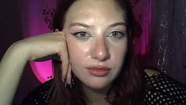 Lily Ember online show from October 2025 10:50:01 PM