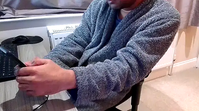 rogamuffin online show from March 2026 11:30:02 PM