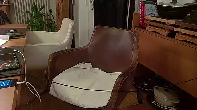 Unique X perience online show from October 2025 11:25:01 PM