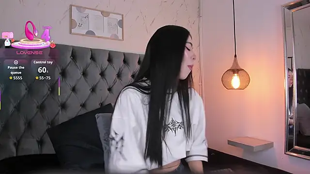 Snapshot of Anya_Belth chatting on December 2025 08:02:02 PM Anya Belth online show from December 2025 08:02:02 PM