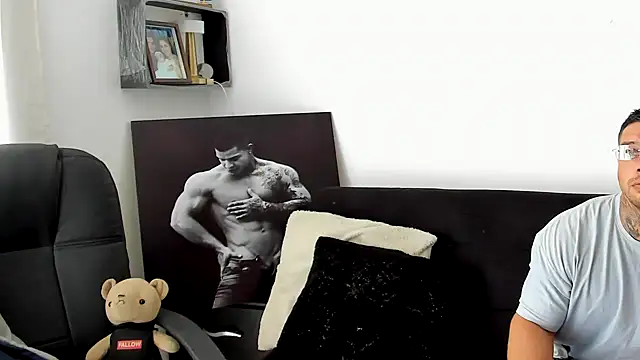 Snapshot of Marck_Mathews chatting on September 2025 05:05:02 PM Marck Mathews online show from September 2025 05:05:02 PM