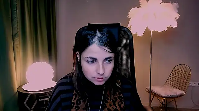 MartaEdams online show from December 2025 08:12:01 AM