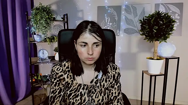 MartaEdams online show from April 2026 01:41:01 PM