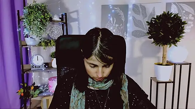 MartaEdams online show from April 2026 06:14:02 AM
