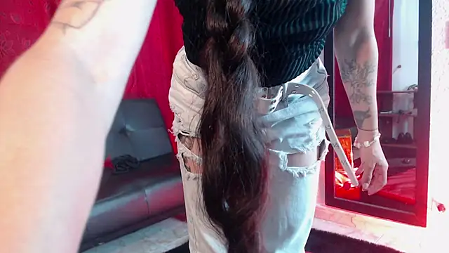 Samy Hoops online show from December 2025 07:31:01 PM