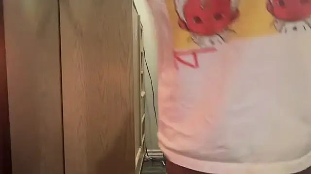 kSwisssxxx online show from October 2025 06:39:02 AM