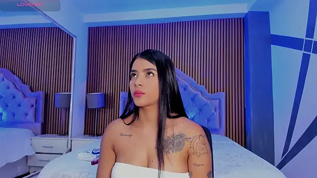 SelenaStonne online show from September 2025 08:21:01 PM