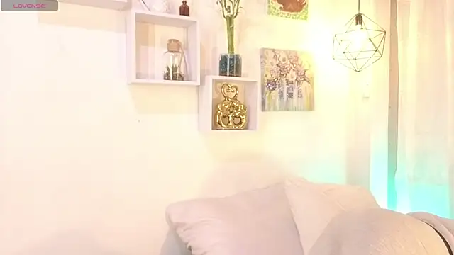 Samaraa Smith online show from February 2026 11:08:01 AM