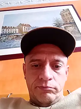 leon8013A online show from November 2025 12:49:02 PM