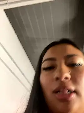 Issa Santana online show from January 2026 03:15:01 PM