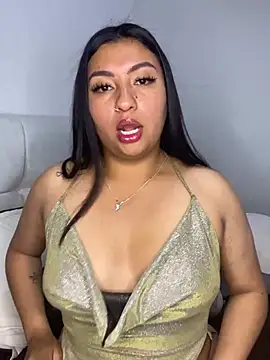 Issa Santana online show from March 2026 08:56:02 PM