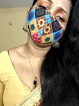 Hotty Sonali online show from November 2025 01:05:02 AM