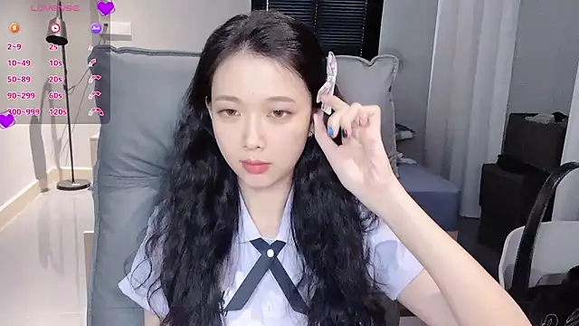 NiNi-baby520 online show from September 2025 07:21:01 AM