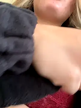 Snapshot of StephanieMur chatting on September 2025 04:55:02 AM StephanieMur online show from September 2025 04:55:02 AM