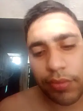 Snapshot of Desirock001 chatting on April 2026 02:38:02 AM Desirock001 online show from April 2026 02:38:02 AM