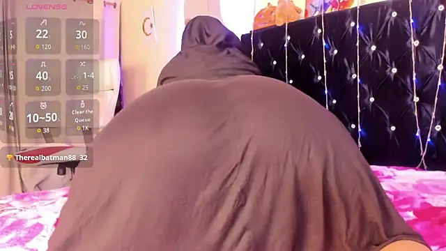 Snapshot of Dana-Alabi chatting on February 2026 12:45:02 PM Dana-Alabi online show from February 2026 12:45:02 PM