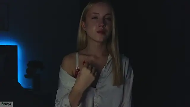 Snapshot of Adele_Armas chatting on September 2025 09:36:02 PM Adele Armas online show from September 2025 09:36:02 PM