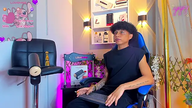 Snapshot of _taylor_black chatting on July 2026 08:41:02 PM taylor black online show from July 2026 08:41:02 PM