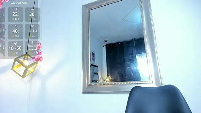 lianfox  online show from October 2025 12:50:01 PM