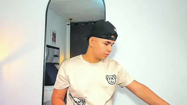 lianfox  online show from June 2026 01:23:02 PM