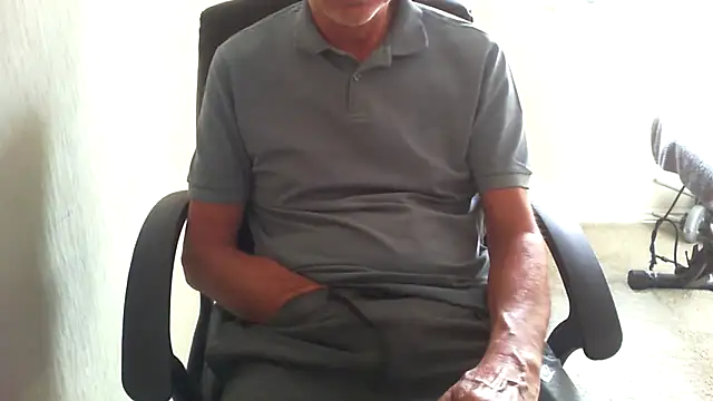 Snapshot of rogpb chatting on June 2026 02:43:02 PM rogpb online show from June 2026 02:43:02 PM