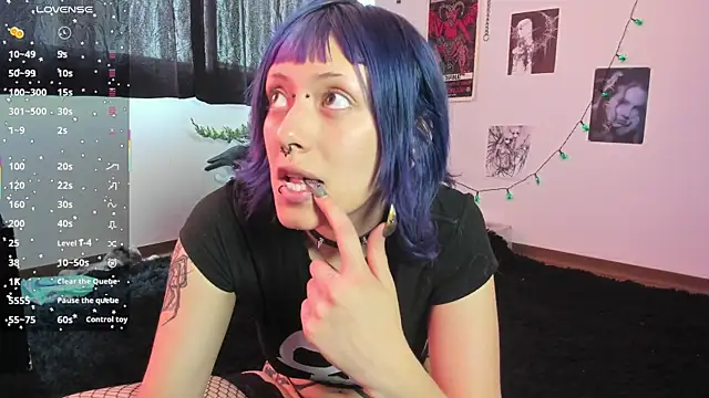 kattusauruss online show from October 2025 01:31:01 PM