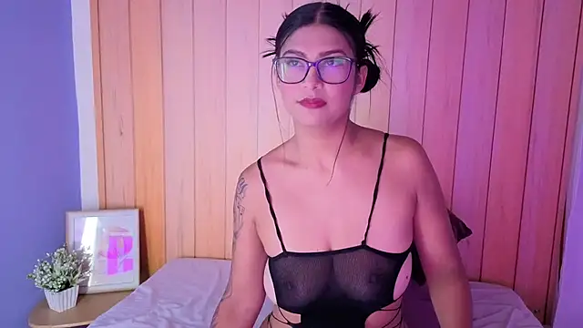 daphnevans online show from November 2025 03:29:02 AM