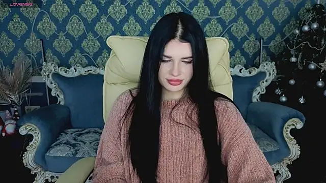 Neyla Charm online show from January 2026 07:50:02 PM