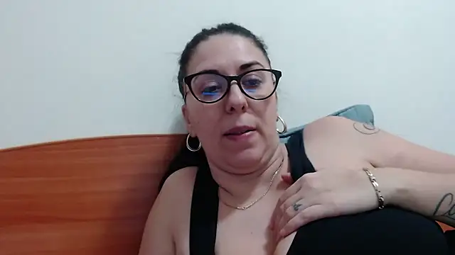 Snapshot of jollene chatting on January 2026 02:43:01 PM jollene online show from January 2026 02:43:01 PM