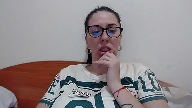 Snapshot of jollene chatting on March 2026 03:18:01 PM jollene online show from March 2026 03:18:01 PM