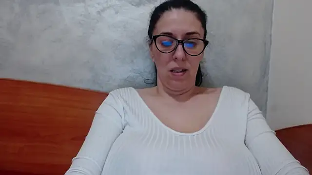 Snapshot of jollene chatting on March 2026 03:04:01 PM jollene online show from March 2026 03:04:01 PM