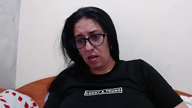 Snapshot of jollene chatting on April 2026 02:40:02 PM jollene online show from April 2026 02:40:02 PM
