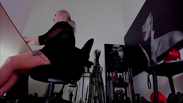 Snapshot of demisweet chatting on February 2026 05:33:02 AM demisweet online show from February 2026 05:33:02 AM