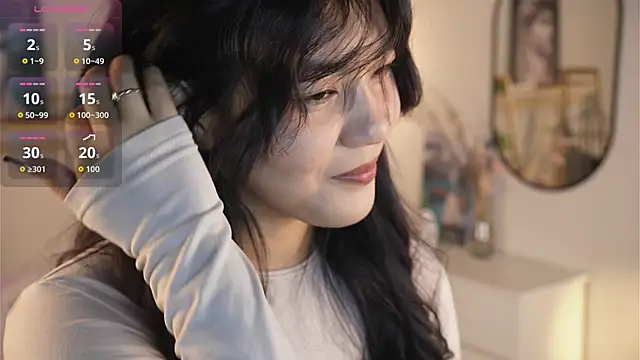 MoiraEger online show from September 2025 04:08:01 PM