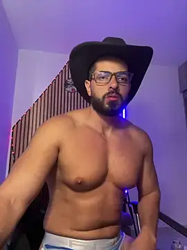 Snapshot of magnumchris chatting on February 2026 09:32:02 PM magnumchris online show from February 2026 09:32:02 PM