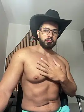 Snapshot of magnumchris chatting on February 2026 04:03:02 PM magnumchris online show from February 2026 04:03:02 PM