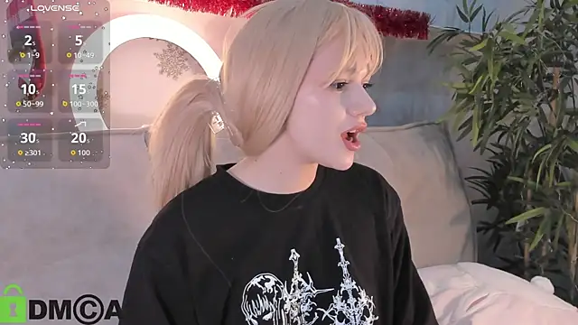 Molly Platt online show from January 2026 09:37:02 AM