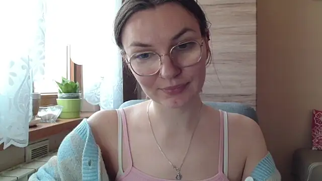 LooveELLYx online show from March 2026 06:47:02 AM