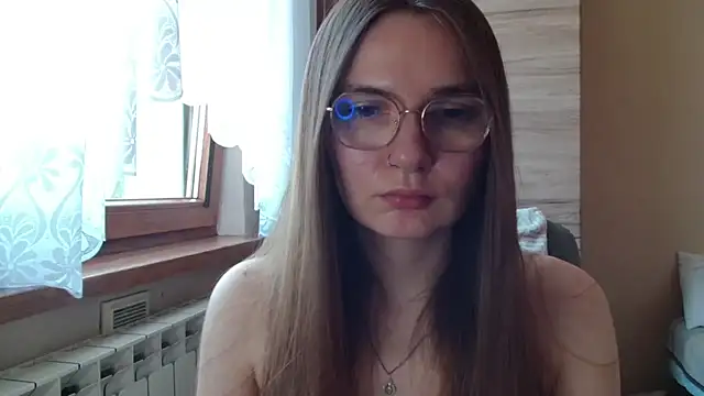 LooveELLYx online show from June 2026 06:29:01 AM