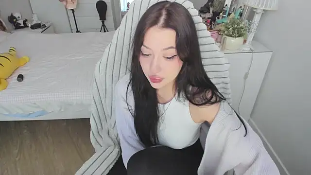 saadnesstyan online show from November 2025 09:55:02 AM