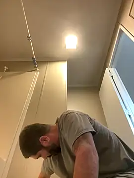 Maine8in online show from November 2025 07:14:02 PM