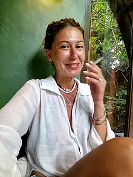 CelynaRoss online show from February 2026 03:46:02 AM