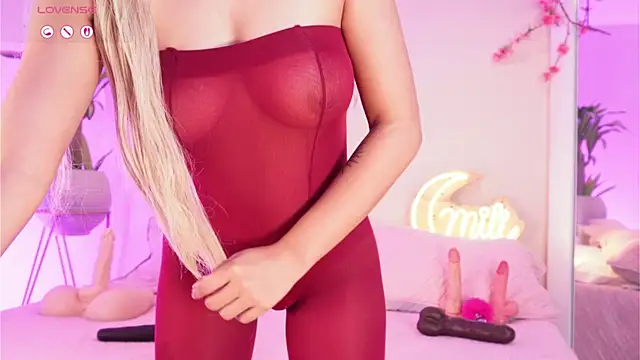 mili moon  online show from October 2025 12:37:02 PM