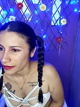 karinnahotdirty online show from September 2025 09:25:02 PM