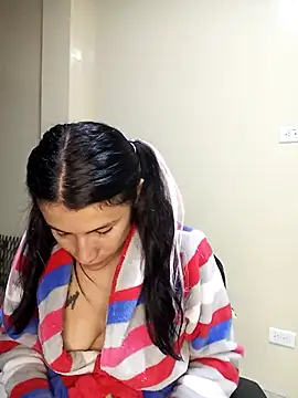 karinnahotdirty online show from October 2025 10:21:02 PM